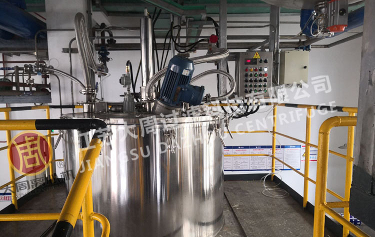 全自動(dòng)離心機(jī)生產(chǎn)廠家：為固液分離難題開辟新道路